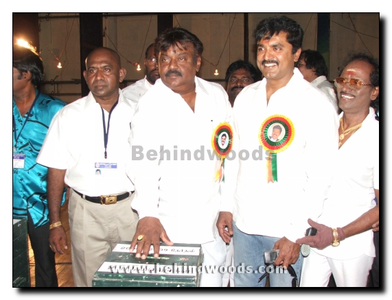 Stars galaxy in Nadigar Sangam elections!